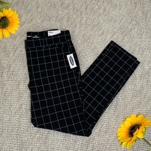 Old Navy Checkered Black Pixie Pants Plaid NWT